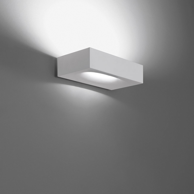 Melete wall lamp in white painted aluminum