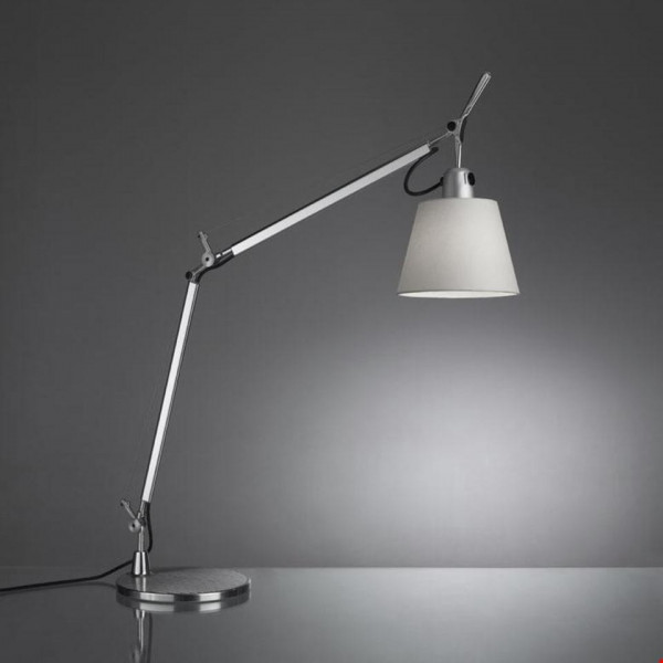 Lampe de table Artemide TOLOMEO BASCULANTE / Vellini
